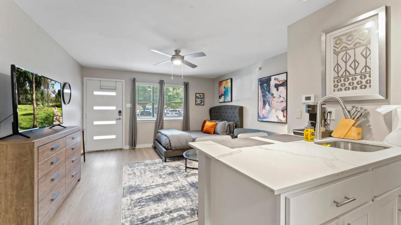Cozy Efficiency Studios Close To Downtown And Domain Austin Exterior foto